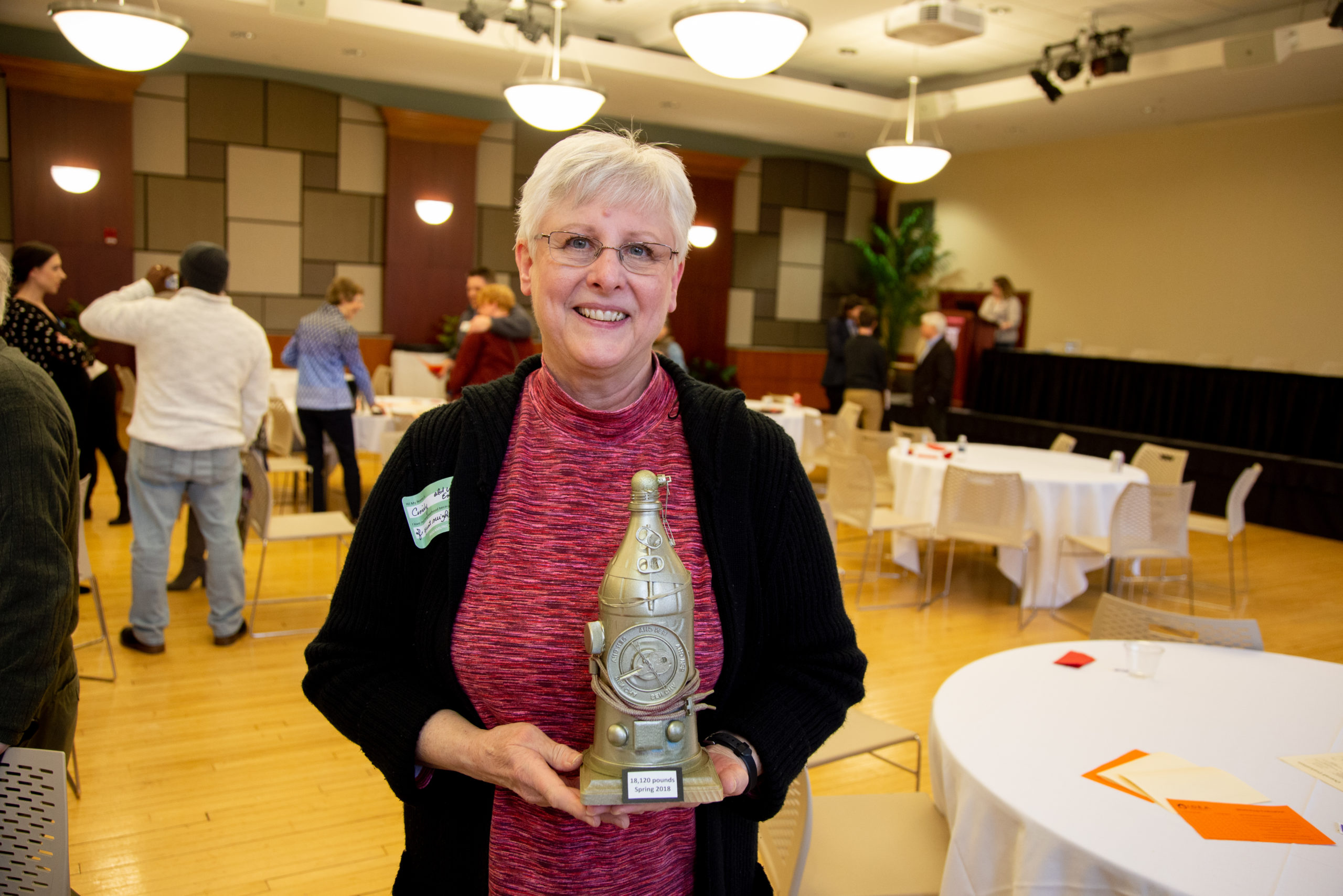 SPRING 2019 WINNER
Old West End Neighborhood Association
Spring 2018 Cleanup: 18,120 pounds of trash collected!